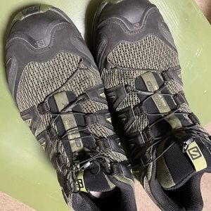 Salomon Trail Running Shoes